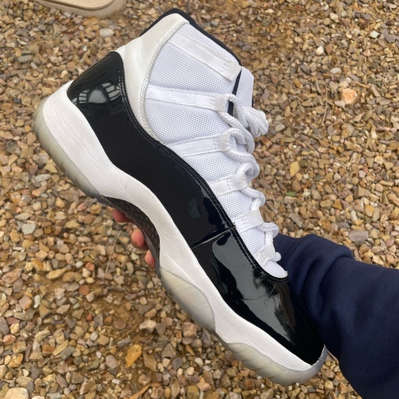 Jordan 11 Concord (2018) - Picture 11 of 12